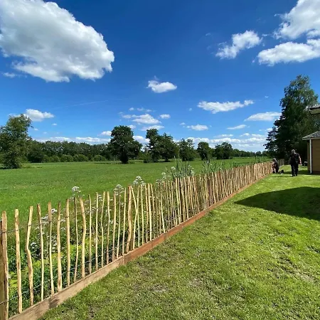 Pipowagens Bij Pannenkoekenrestaurant & Camping De Koppenjan 'Een Uniek Verblijf Met Kinderspeelboerderij' Jubbega-Schurega Exterior foto