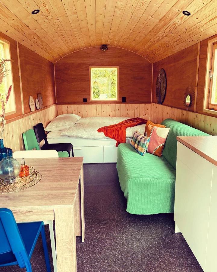 Campsite Pipowagens Bij De Koppenjan: Unique With Pancake Restaurant Jubbega-Schurega
